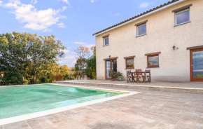 3 Bedroom Beautiful Apartment In Mejannes Le Clap